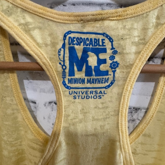 Women’s Despicable Me Minion Mayhem Universal Studios yellow racerback top Med - Picture 4 of 5